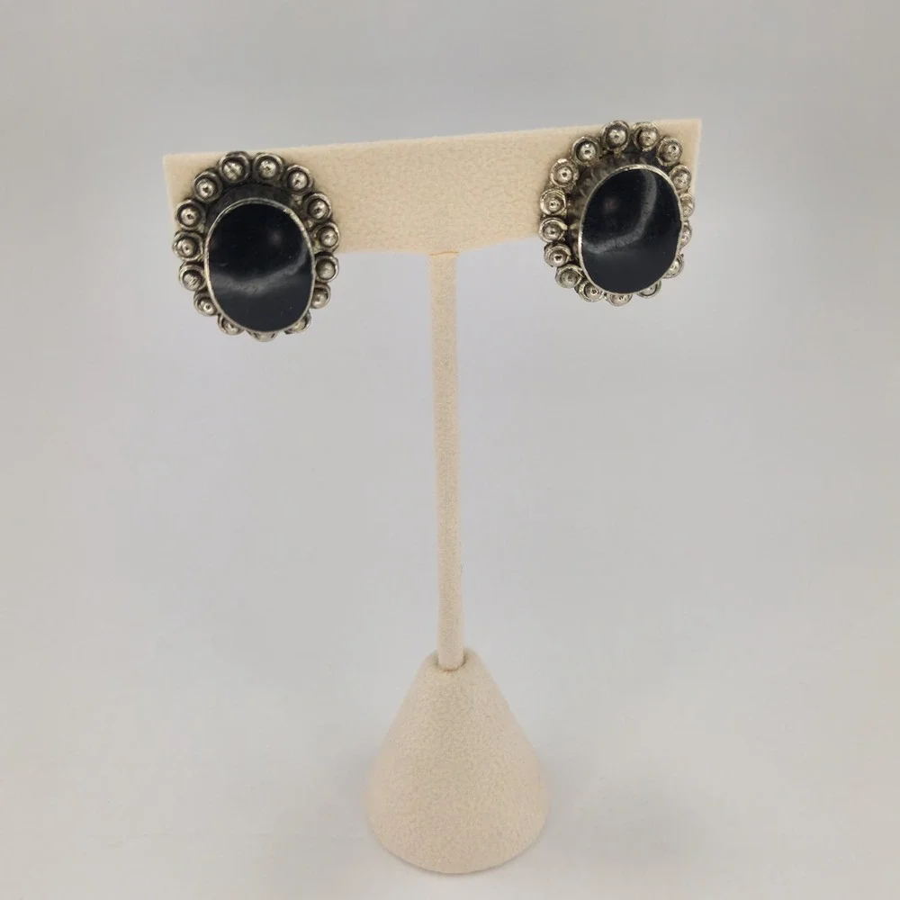 Vintage Black Cabochon Silver Tone Ornate Clip On Earrings